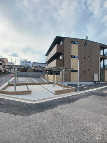 ライム周南の駐車場