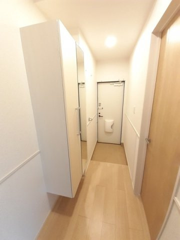 ｃｏｚｙ　ｃｏｕｒｔ　末武中の玄関