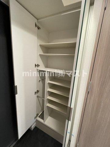 プレサンス四天王寺前夕陽ヶ丘ヴィリードの収納