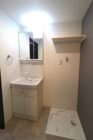 福岡市博多区昭南町２丁目のアパートの洗面所