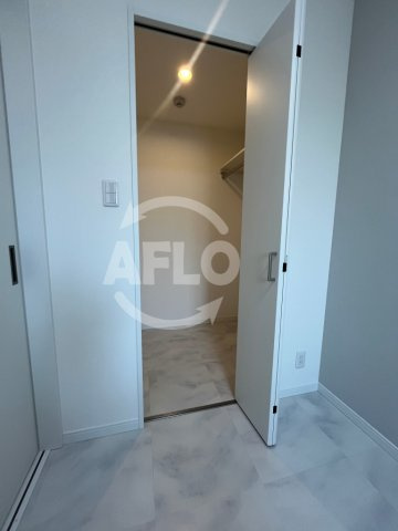 エスグランデ中崎町の収納|エスグランデ中崎町　ウォークインクローゼット