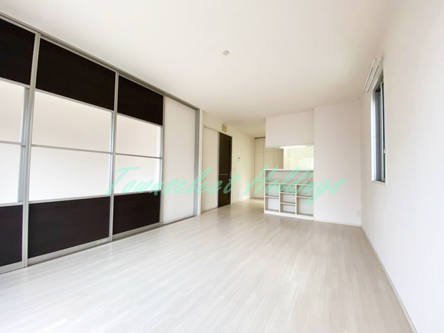 藤沢市羽鳥５丁目のアパートの居間・リビング