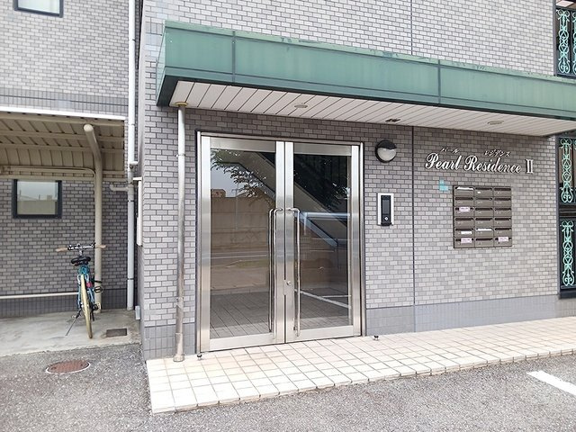 パールレジデンスⅡのエントランス