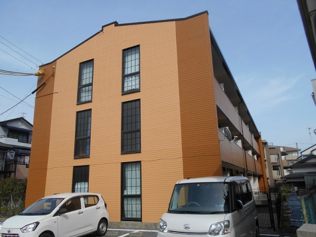 レオパレスＫＯＢＡＴＡの外観