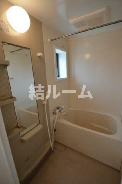 練馬区中村北２丁目のアパートの浴室