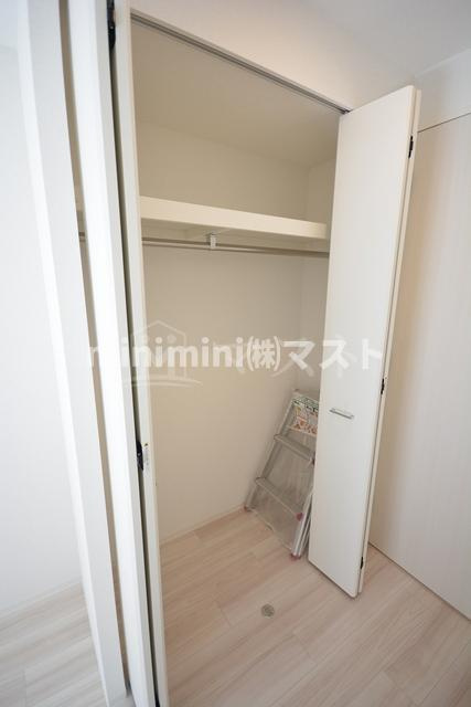セレニテ日本橋プリエの収納|※お部屋によりカラーリングが異なります。