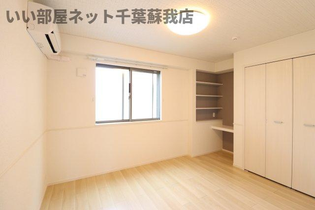 パーク　アヴェニューの寝室|開放的な寝室です