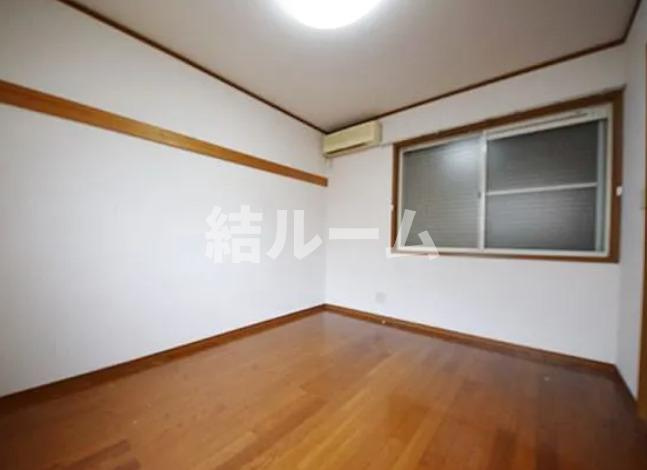 豊島区東池袋５丁目のアパートの居間・リビング