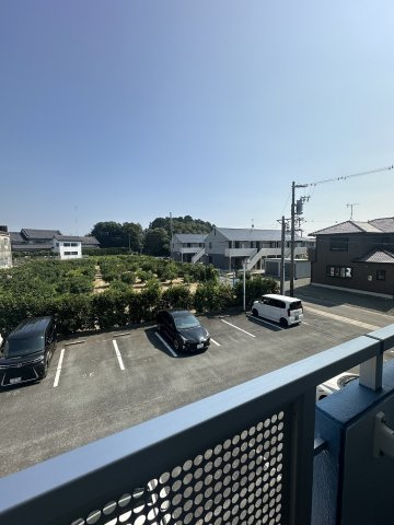 ライフコートの駐車場