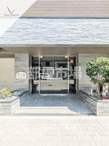 プレール・ドゥーク新御徒町のエントランス