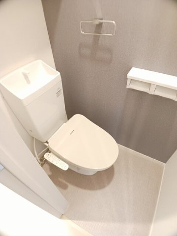 【トイレ】 | ソレイユ　ドゥ　ラペ | 清潔感のあるトイレです