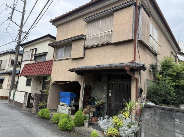 【中古】坂戸市日の出町中古住宅の前面道路含む現地写真|リフォーム相談もぜひ！