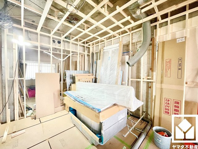 西宮東パーク・マンションのキッチン|毎日の家事の負担を軽減し、節水効果も期待できる食器洗乾燥機を新規取付予定です。（リフォーム中の写真です）