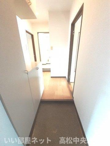 【玄関】 | ニューエルディム小田