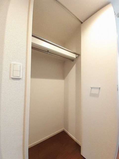 藤沢市高倉の賃貸マンションの収納