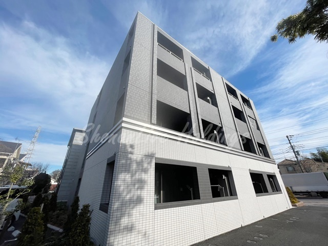 藤沢市高倉の賃貸マンションの外観
