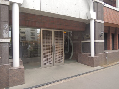 【エントランス】