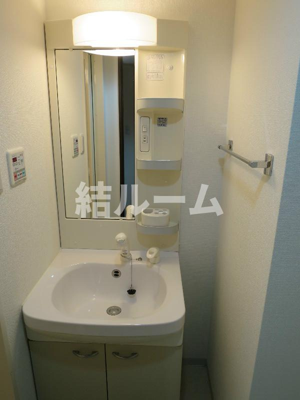 板橋区仲町の賃貸マンションの洗面所