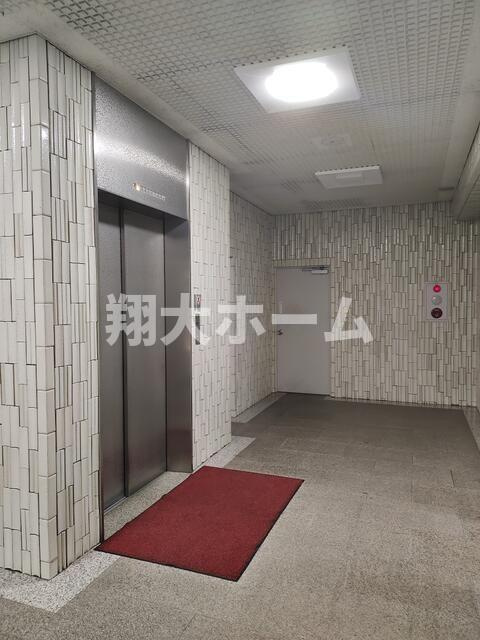 上野北ビューハイツのロビー
