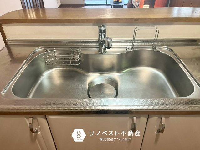 東大阪市南上小阪のキッチン|【リノベスト不動産】土日祝も営業中！HPより来店予約も可能です◎
