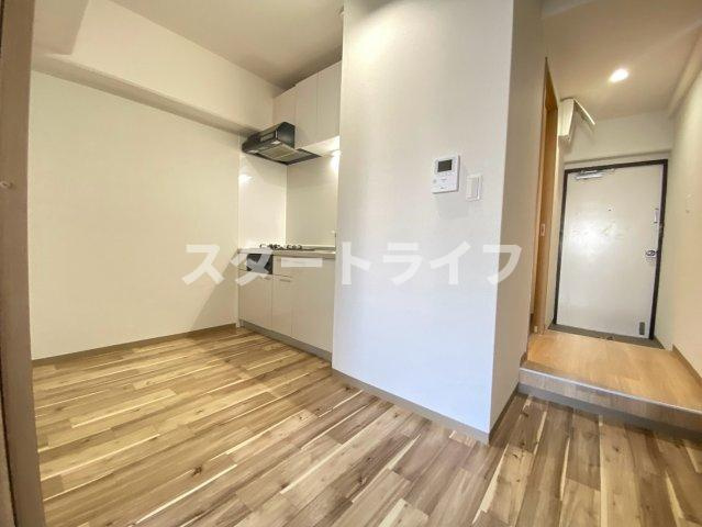 大阪市淀川区宮原１丁目の賃貸マンションの居間・リビング