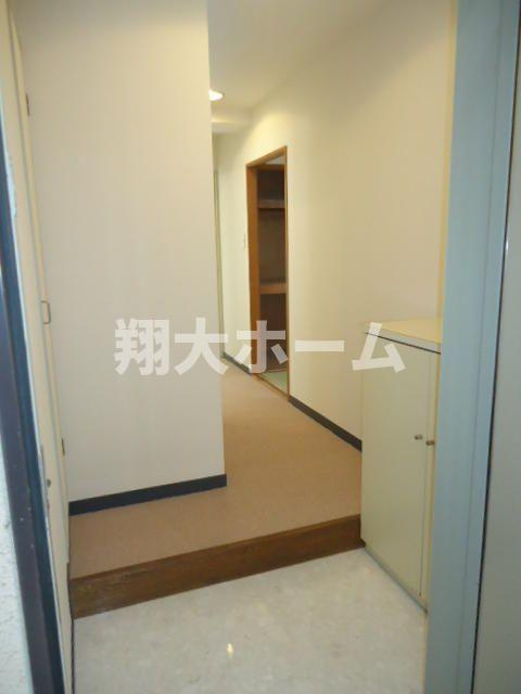 シャンブル石山の玄関