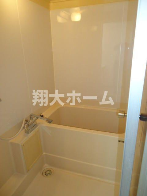 シャンブル石山の浴室