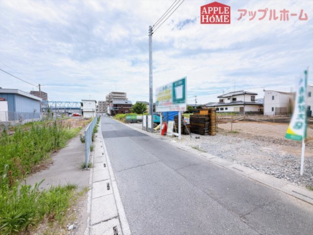 [新築住宅] 熊谷市新堀 第15期 全5区画の前面道路含む現地写真