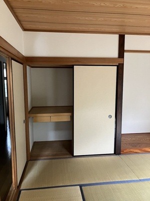 【収納】 | 向原1丁目戸建 | 和室8帖のお部屋にある押入れです！荷物の多い方も安心の収納力！