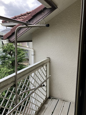 【バルコニー】 | 向原1丁目戸建 | バルコニーは南西向きなので、お洗濯物はお昼からでも乾きそう♪気分転換をするにもおすすめです☆