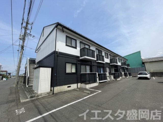 ハイツ神明の外観