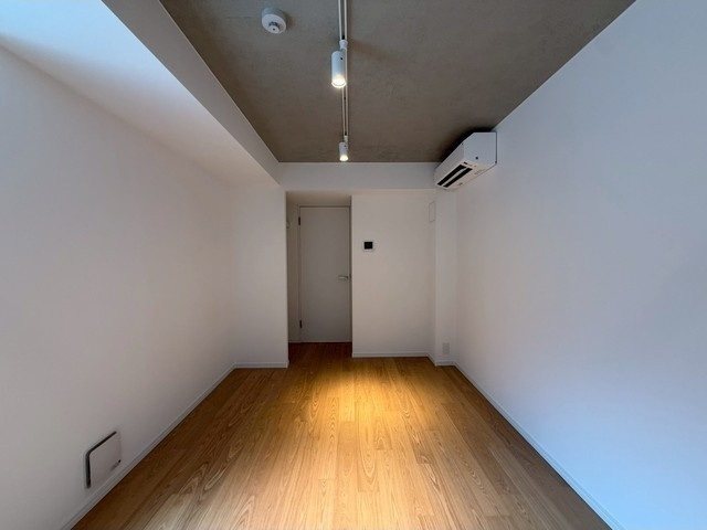 レジデンス北新宿の洋室