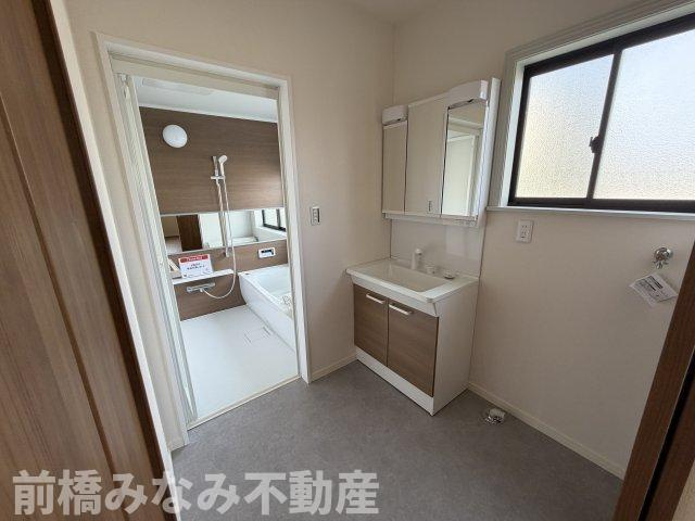 【中古】高崎市新町　４LDK＋Sの独立洗面台|使いやすい独立洗面台です