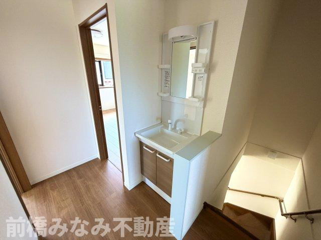 【中古】高崎市新町　４LDK＋Sの独立洗面台|独立洗面化粧台が付いています