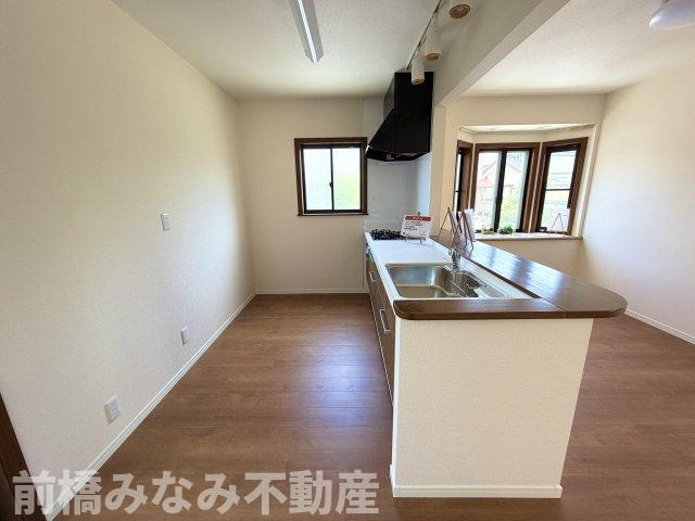 【中古】高崎市新町　４LDK＋Sのキッチン|コンパクトなキッチンで掃除もラクラク