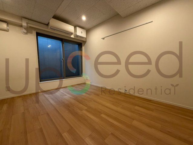 PASEO白山Ⅱの内装|広々とした7.1帖の洋室