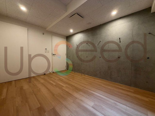 PASEO白山Ⅱの洋室|広々とした7.1帖の洋室