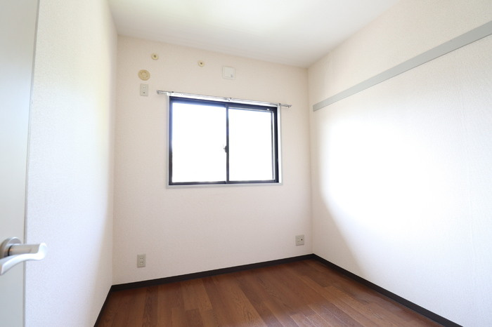 川崎市麻生区上麻生５丁目の賃貸マンションの洋室|★お部屋探しはオールマイト不動産までご相談下さい♪