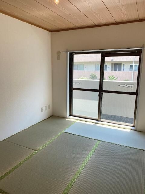 綴マンションの寝室