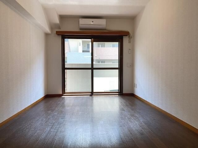 綴マンションの内装