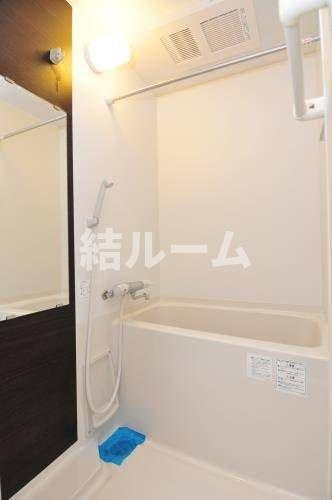 豊島区千早２丁目のアパートの浴室