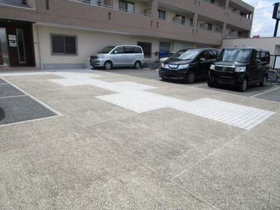 【駐車場】 | サンローゼ