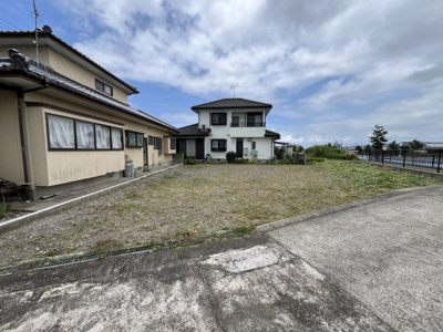 【外観】 | 竹松町　土地～環状線そばの建築条件無し土地です～ | ※歩道から本物件土地までに、間に１筆土地を挟みます（他人所有物）、歩道からすぐ本物件土地ではございません
