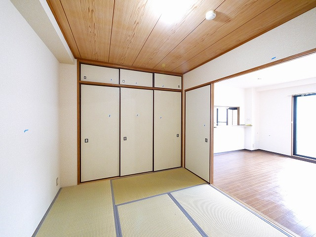 エスポワール三松の和室