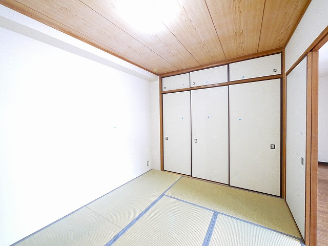 エスポワール三松の和室