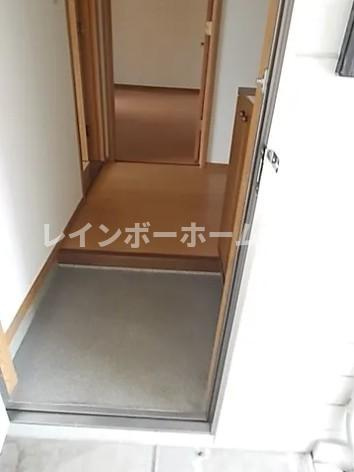特典：仲介手数料が無料です!!の玄関|シンプルで使いやすい玄関です