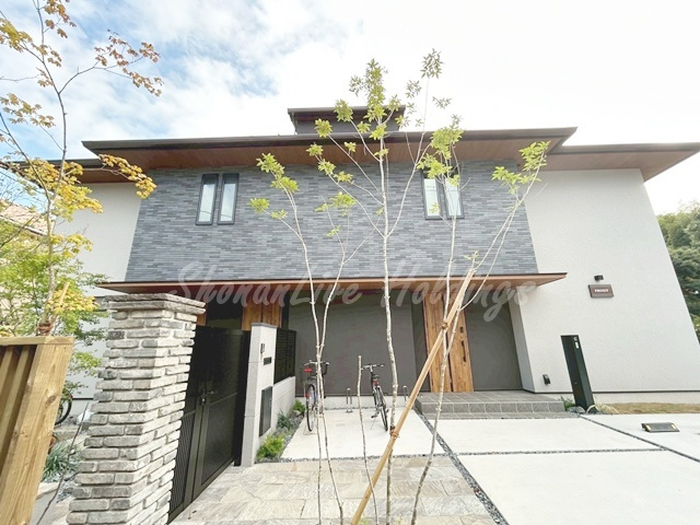 鎌倉市佐助１丁目のアパート