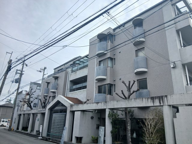 ペンコート芦屋の外観