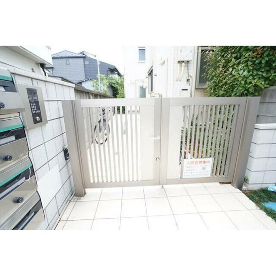 【エントランス】 | サークルハウス都立大学
