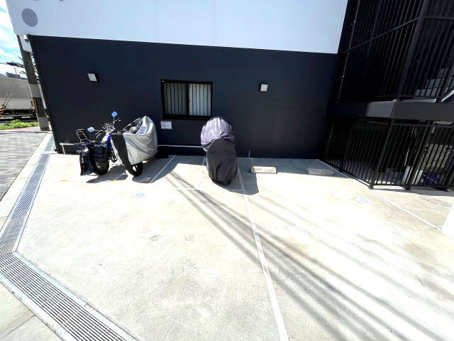 oneoone内代Ｃタイプの駐車場